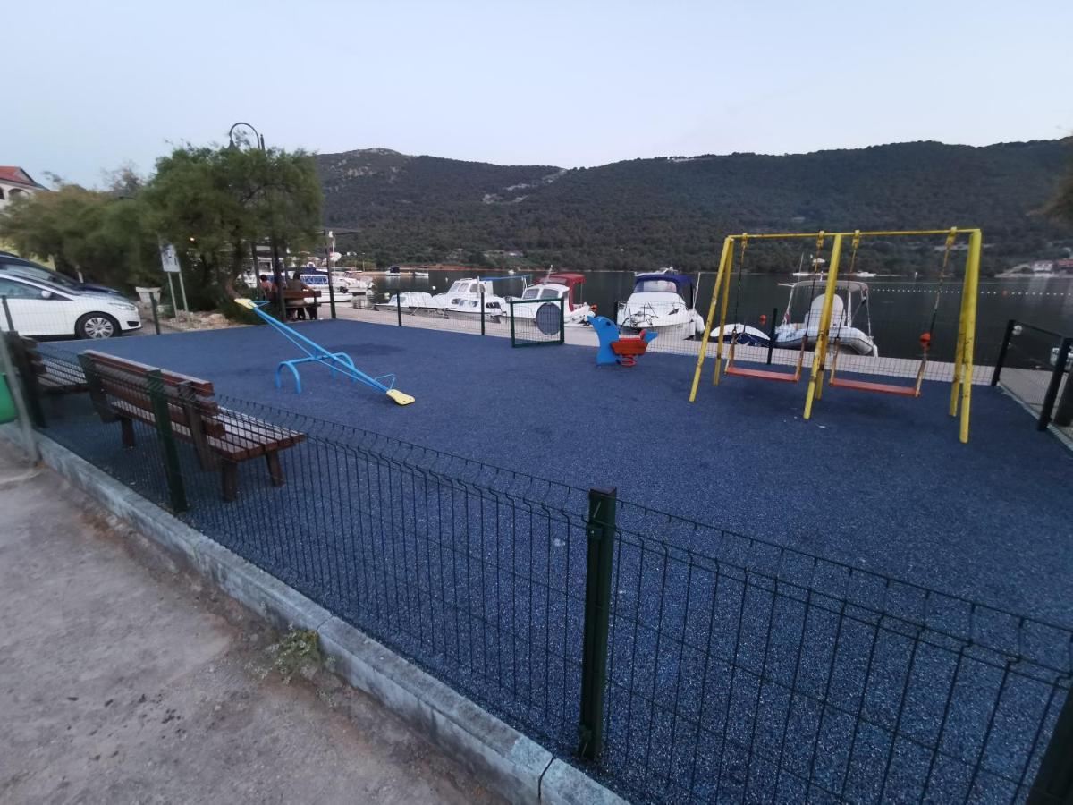 Apartments Villamare Grebaštica エクステリア 写真