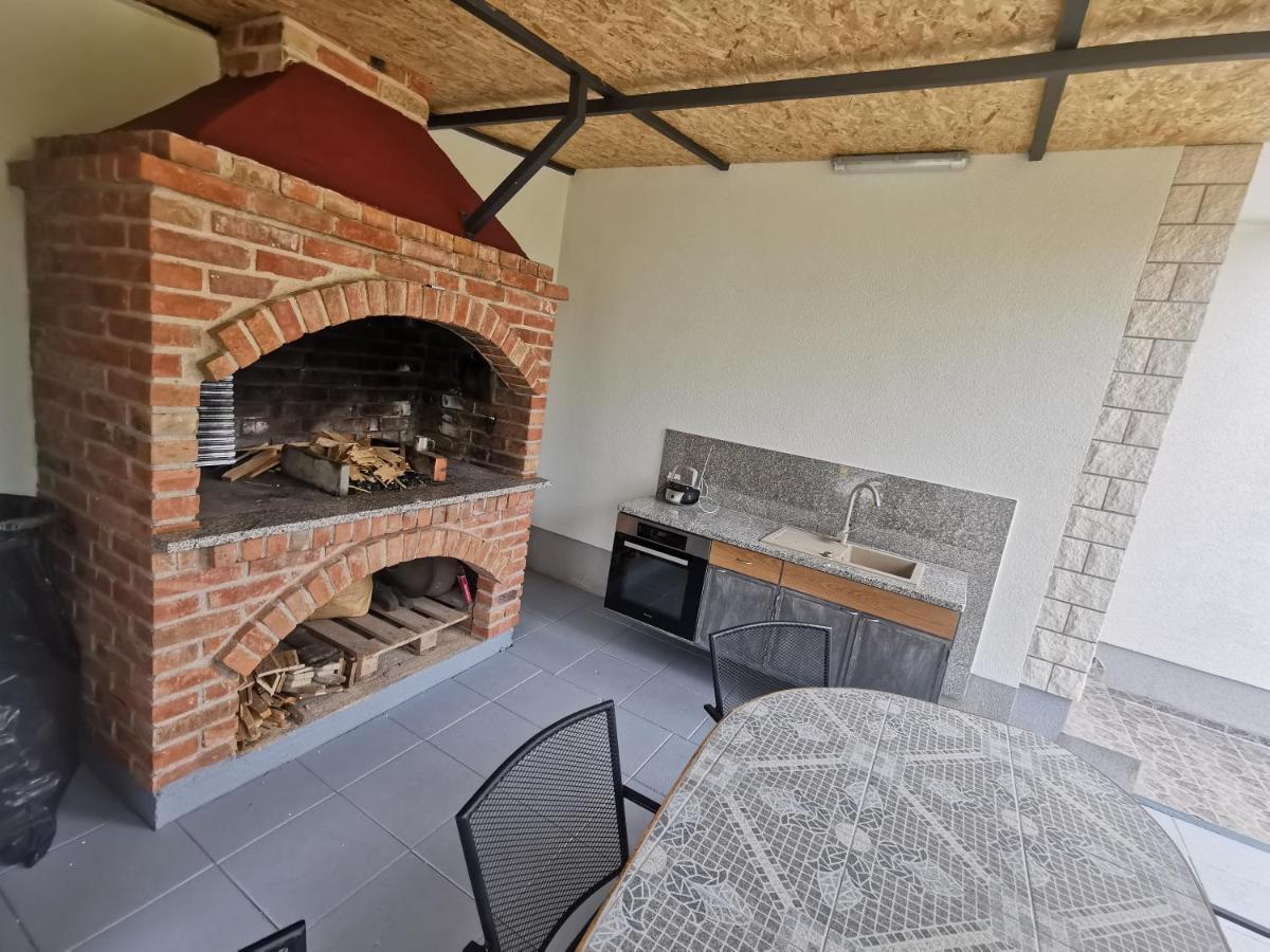 Apartments Villamare Grebaštica エクステリア 写真